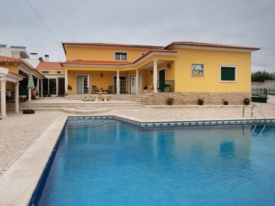 Porto Dinheiro Beach I Lourinhã Exteriör bild